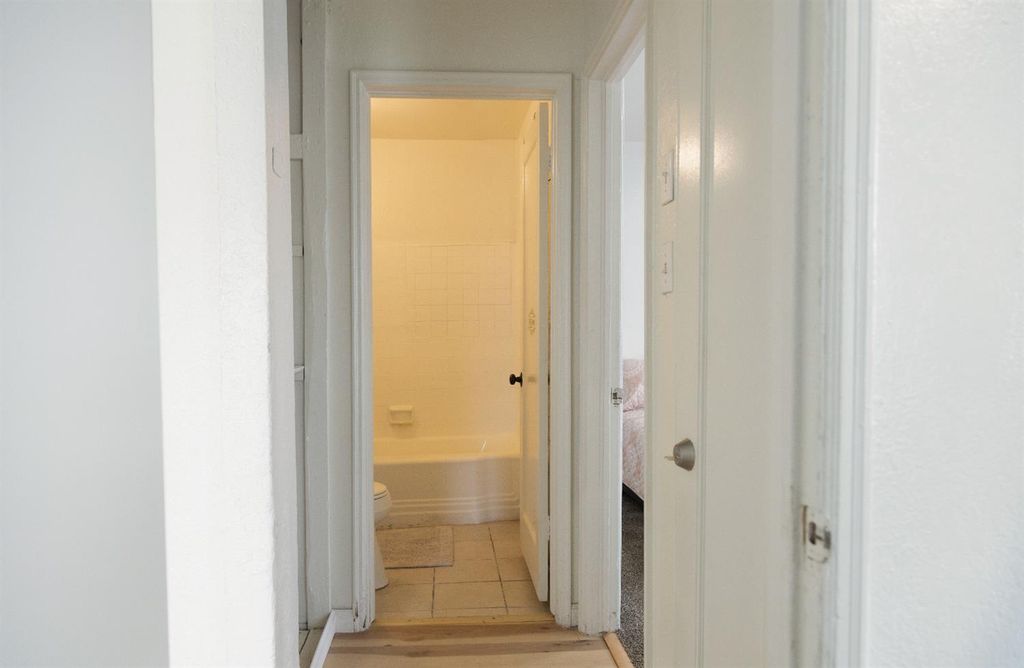 Image 9 of property listing at 2428 S Poppy Avenue, Fresno, CA 93706