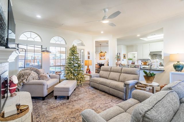 4009 Edgebrook Dr, Midland, TX 79707