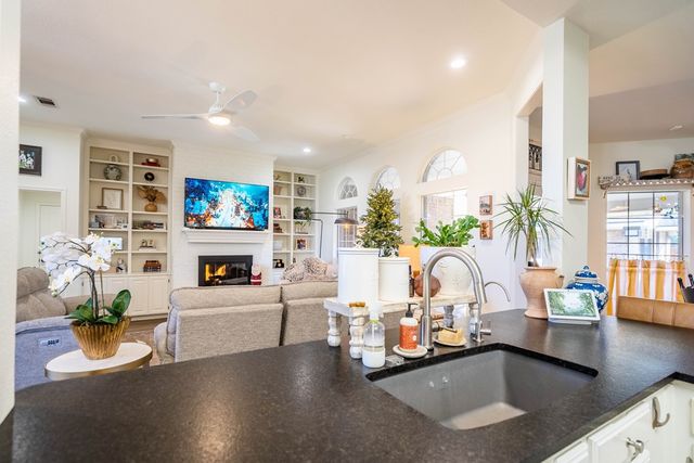 4009 Edgebrook Dr, Midland, TX 79707