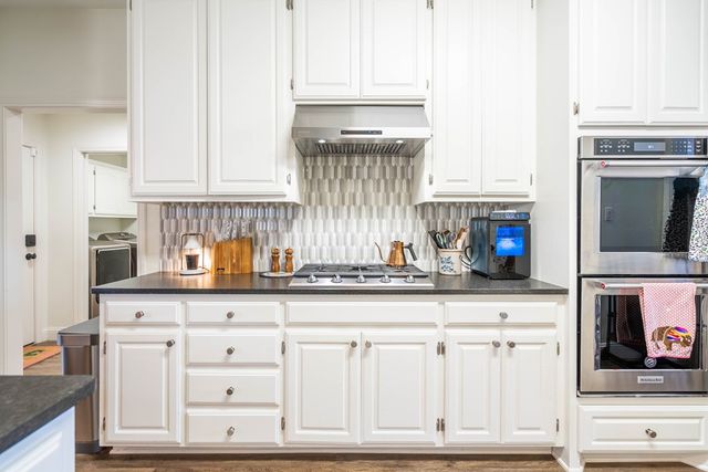 4009 Edgebrook Dr, Midland, TX 79707