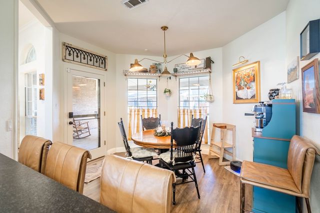 4009 Edgebrook Dr, Midland, TX 79707