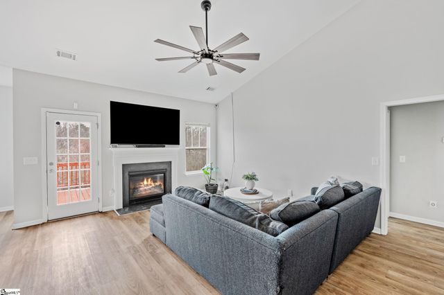 240 Rivers Edge Circle, Simpsonville, SC 29680