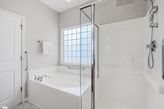 240 Rivers Edge Circle, Simpsonville, SC 29680