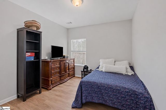 240 Rivers Edge Circle, Simpsonville, SC 29680