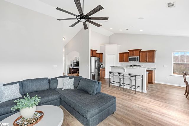 240 Rivers Edge Circle, Simpsonville, SC 29680