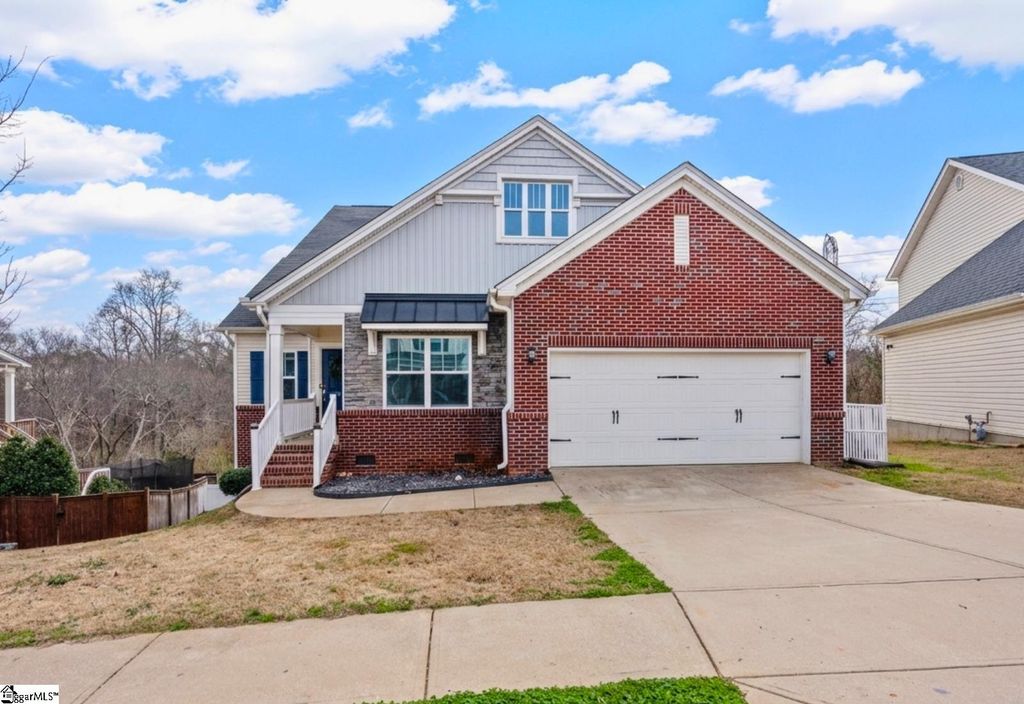 240 Rivers Edge Circle, Simpsonville, SC 29680
