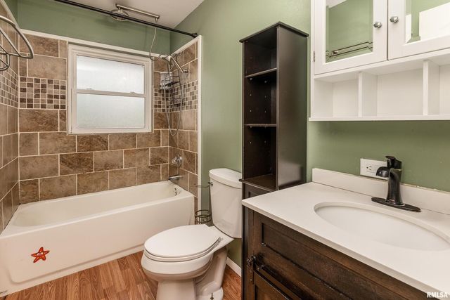 309 S Plover Drive, Carbondale, IL 62901