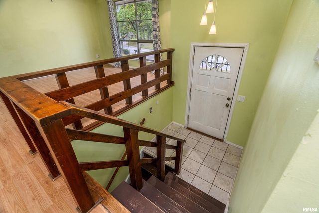 309 S Plover Drive, Carbondale, IL 62901