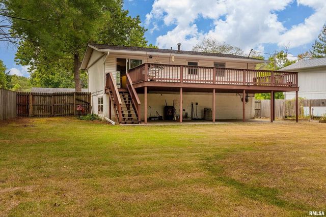 309 S Plover Drive, Carbondale, IL 62901