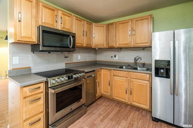 309 S Plover Drive, Carbondale, IL 62901