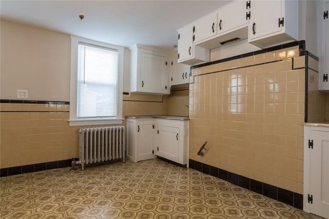 185 Carpenter St 2, Providence, RI 02903