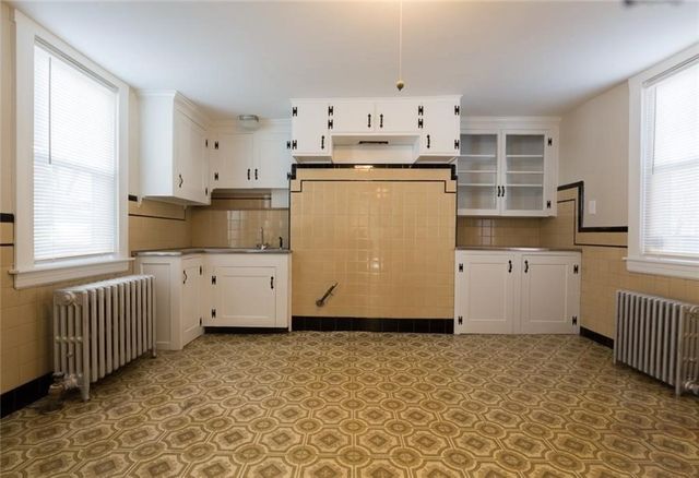 185 Carpenter St 2, Providence, RI 02903