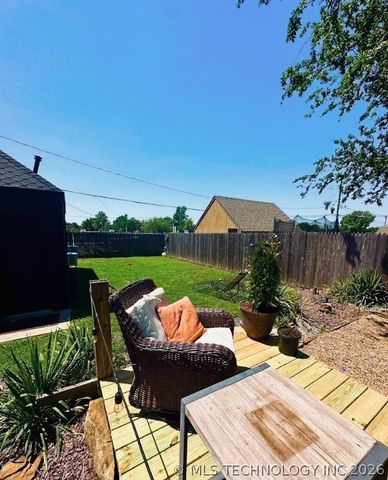 2708 E 14th Place, Tulsa, OK 74104