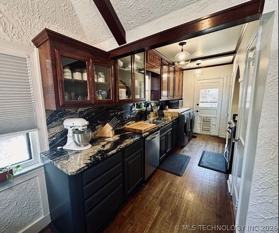 2708 E 14th Place, Tulsa, OK 74104
