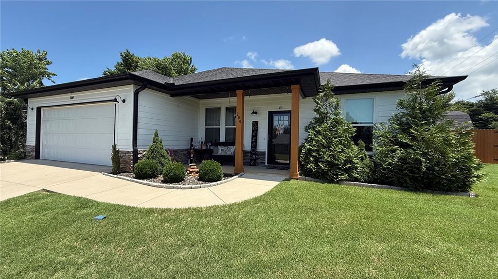 200 Cherry Street, Lincoln, AR 72744