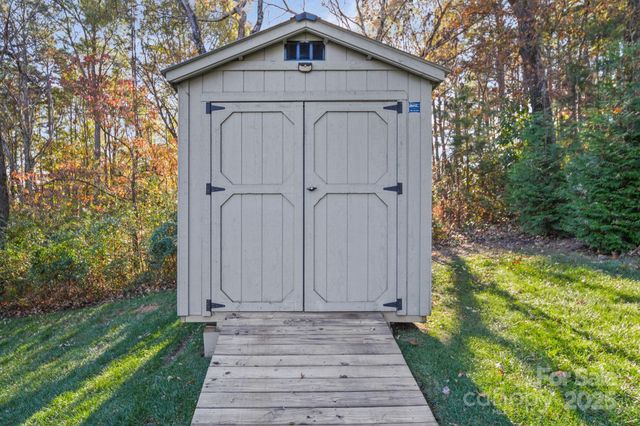 1223 Rainbow Drive, Oakboro, NC 28129