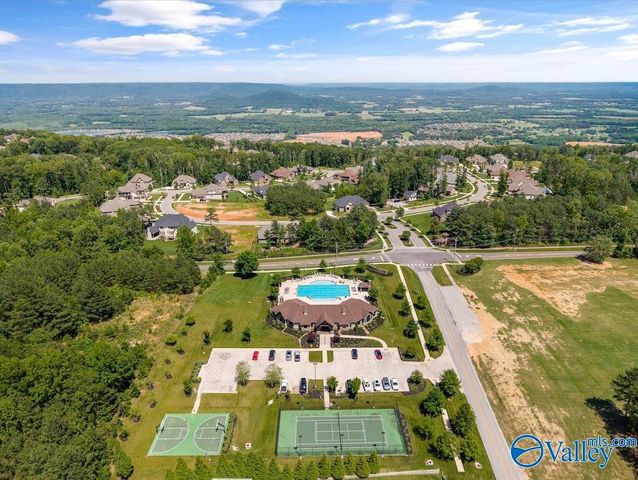 56 Trail Loop Road, Huntsville, AL 35803