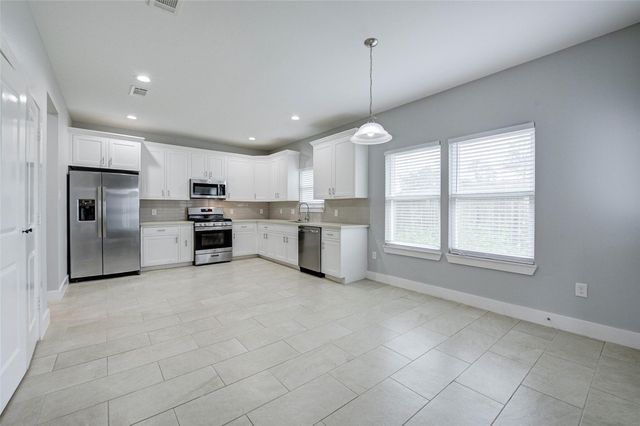 10204 Jessalyn Lane, Houston, TX 77075