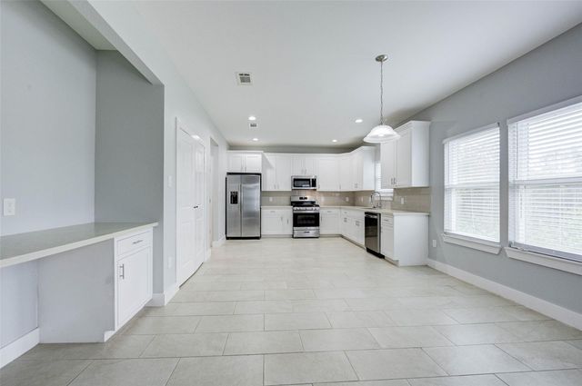 10204 Jessalyn Lane, Houston, TX 77075