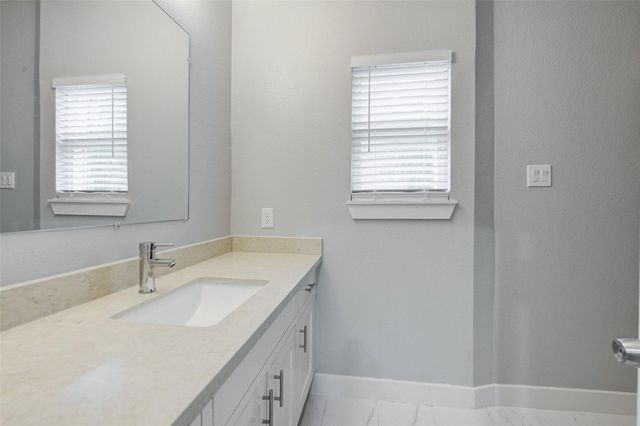 10204 Jessalyn Lane, Houston, TX 77075