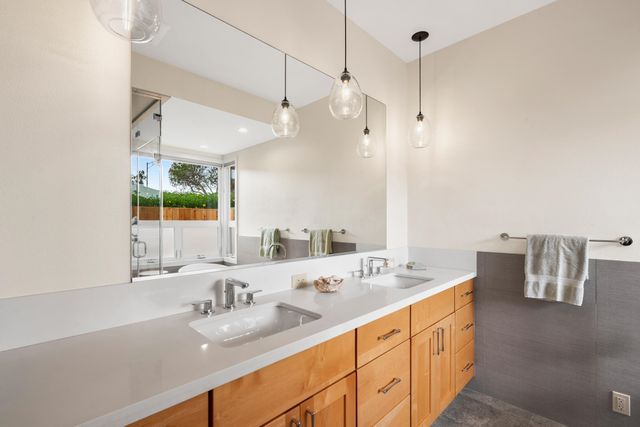 33 U'au Pl, Kula, HI 96790