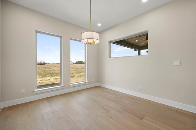 3186 County Road 1076, Celeste, TX 75423