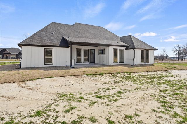 3186 County Road 1076, Celeste, TX 75423