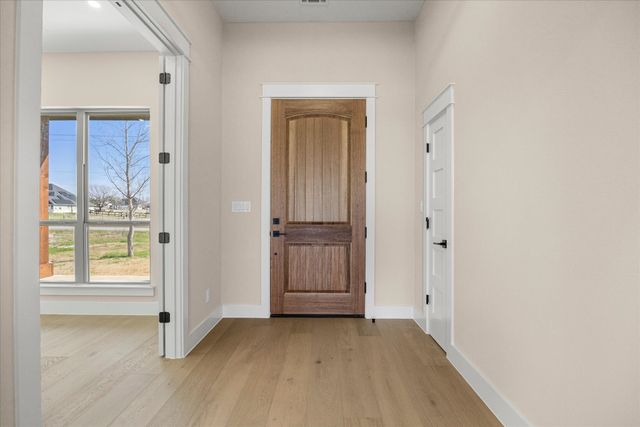 3186 County Road 1076, Celeste, TX 75423