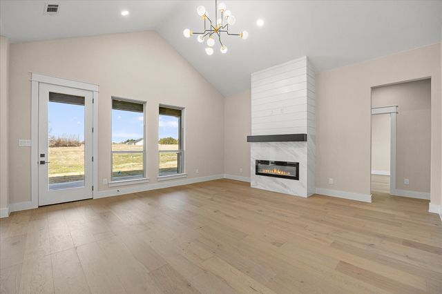 3186 County Road 1076, Celeste, TX 75423