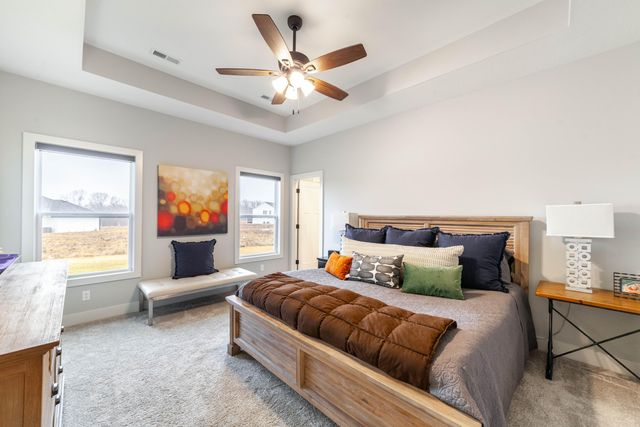 4517 ROYAL COUNTY RD, Columbia, MO 65201