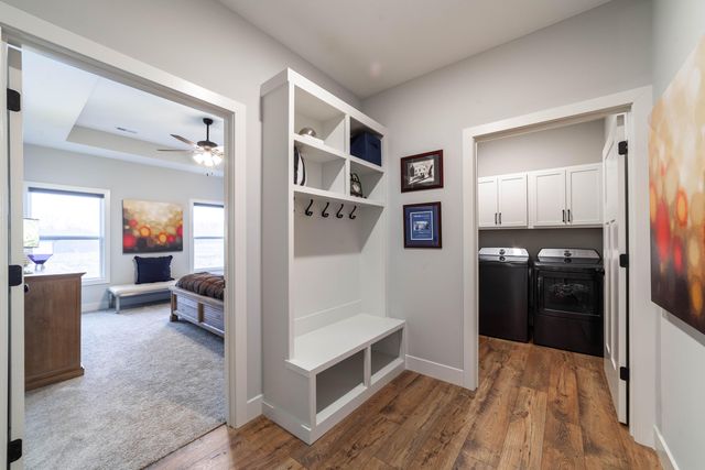 4517 ROYAL COUNTY RD, Columbia, MO 65201