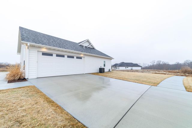 4517 ROYAL COUNTY RD, Columbia, MO 65201