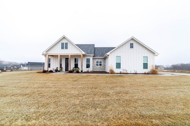 4517 ROYAL COUNTY RD, Columbia, MO 65201