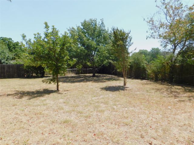 404 Woodson Circle, Denton, TX 76209