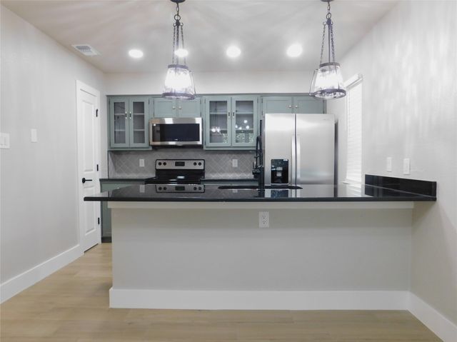 404 Woodson Circle, Denton, TX 76209