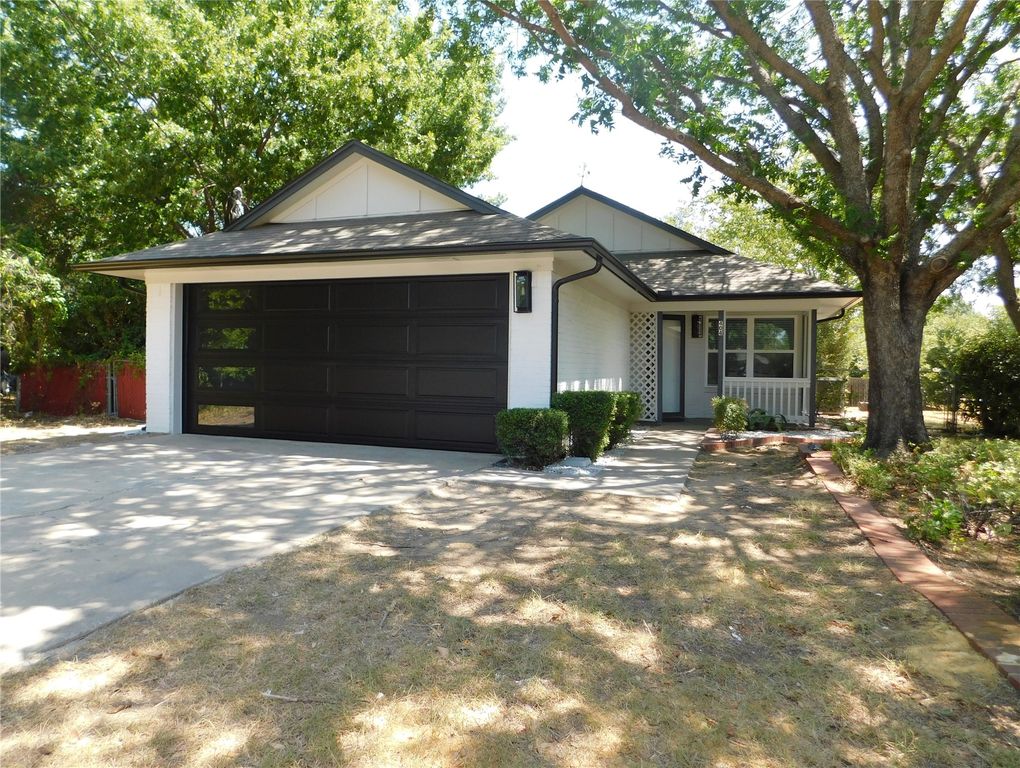 404 Woodson Circle, Denton, TX 76209