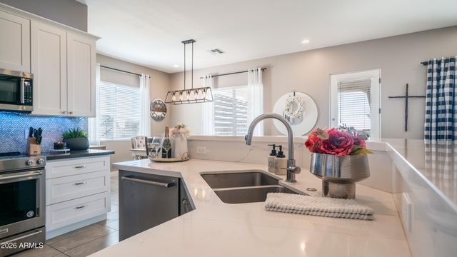 38710 N 15TH Avenue, Phoenix, AZ 85086