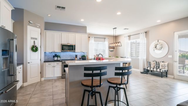 38710 N 15TH Avenue, Phoenix, AZ 85086