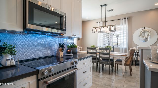 38710 N 15TH Avenue, Phoenix, AZ 85086