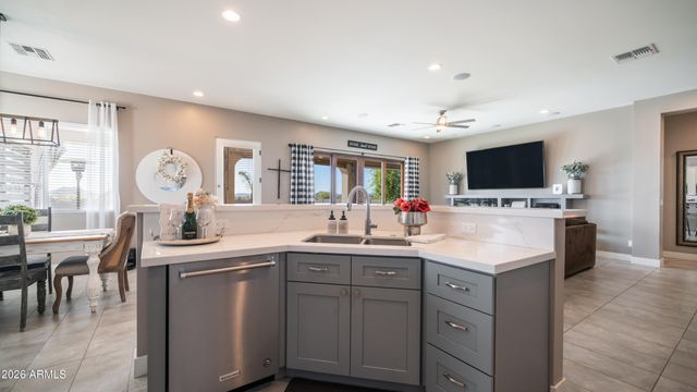 38710 N 15TH Avenue, Phoenix, AZ 85086