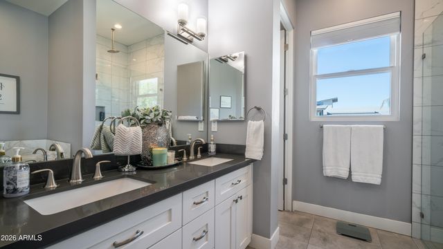 38710 N 15TH Avenue, Phoenix, AZ 85086