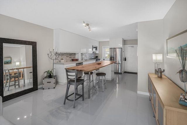 200 E Royal Palm Road 2080, Boca Raton, FL 33432