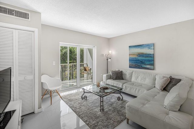 200 E Royal Palm Road 2080, Boca Raton, FL 33432