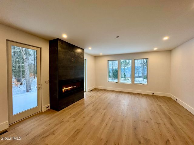 11 S Eagle Ridge, Bolton, NY 12824