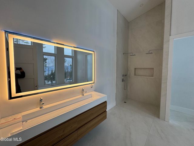 11 S Eagle Ridge, Bolton, NY 12824