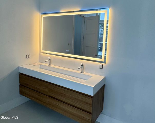 11 S Eagle Ridge, Bolton, NY 12824