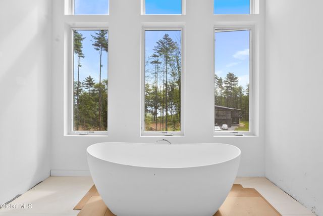 11 S Eagle Ridge, Bolton, NY 12824