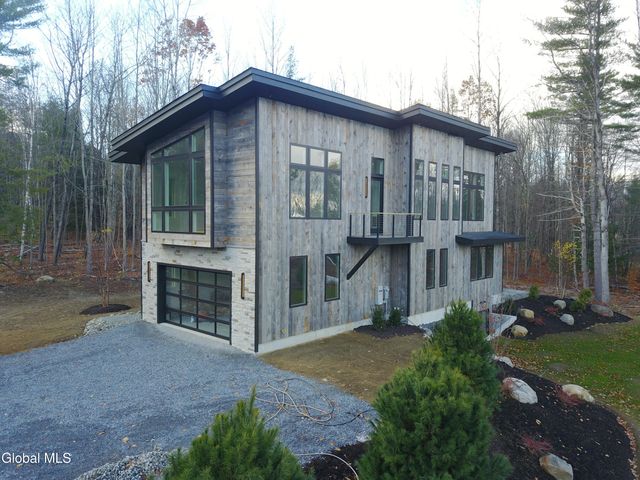 11 S Eagle Ridge, Bolton, NY 12824