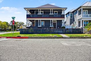 1519 17th St, Galveston, TX 77550