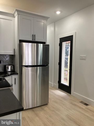 2007 W BOSTON ST, Philadelphia, PA 19132